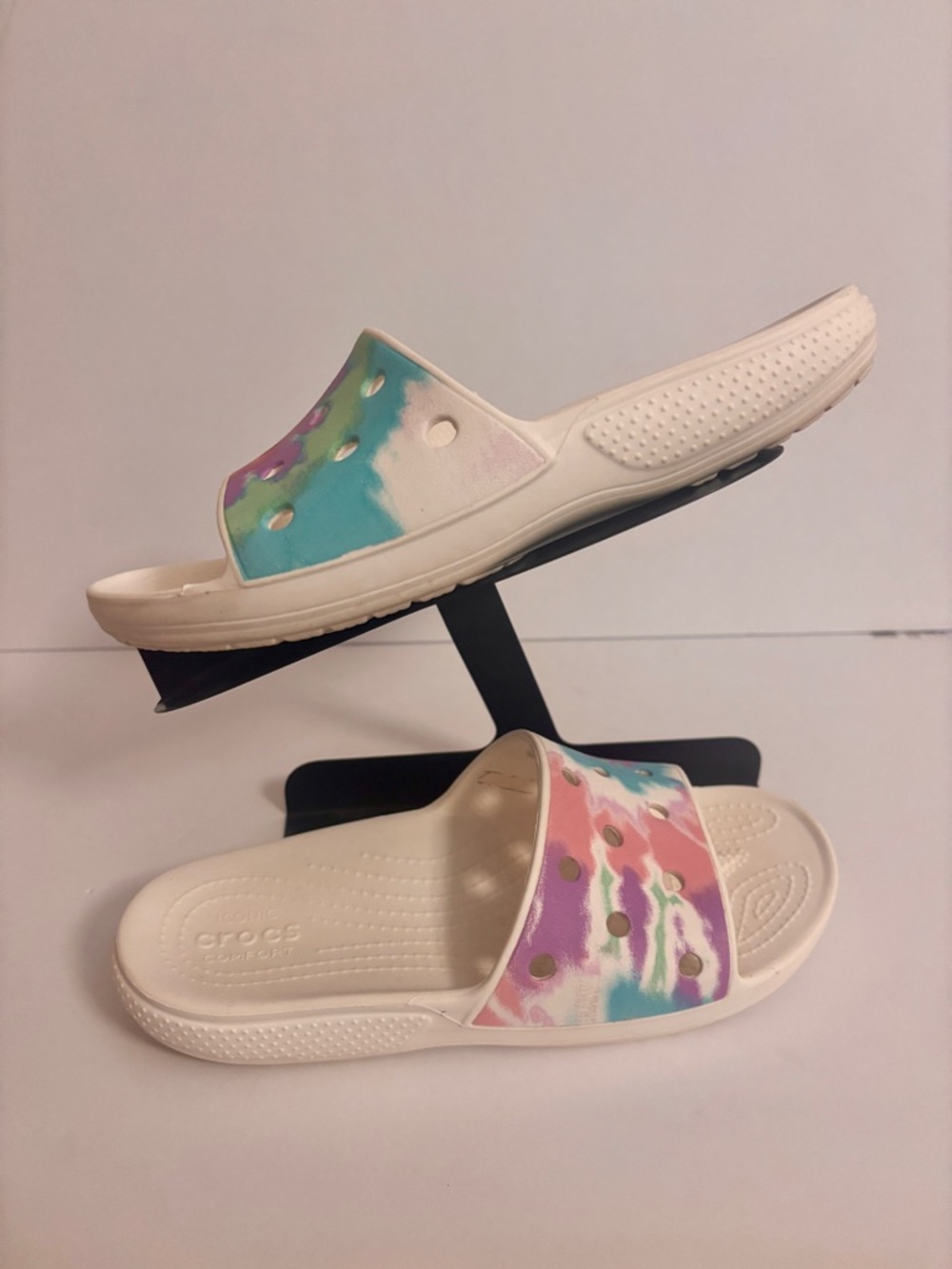 Crocs Unisex Classic Tie Dye Graphic Slide Sandals M6 W8